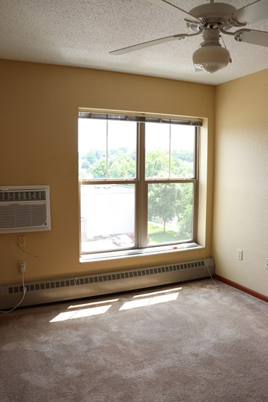 301 Penn Ave N 1-3 Beds Apartment for Rent Photo Gallery 1